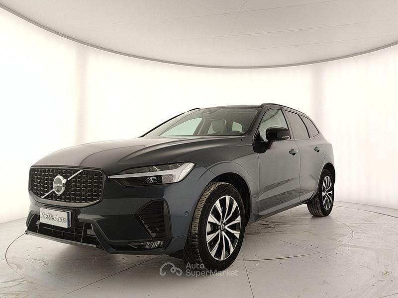 Usata Volvo XC60 Plus 250 CV (183 kW) 2023 Blu SUV