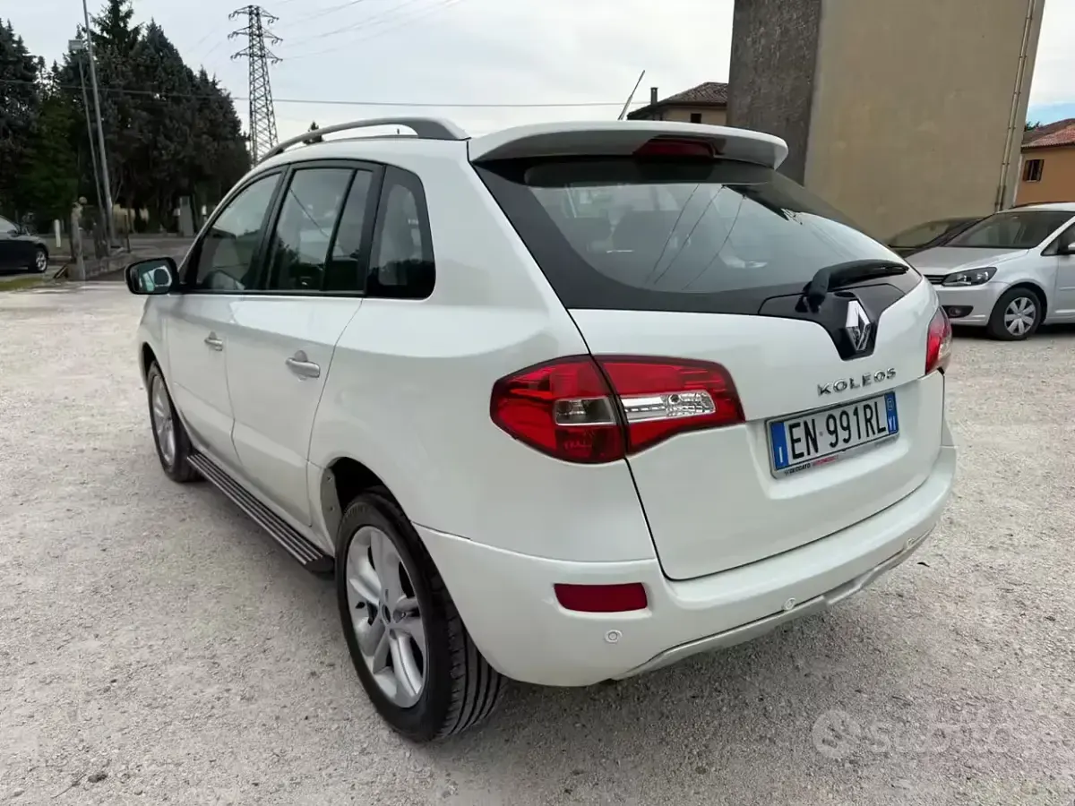 Usata Renault Koleos Luxe 150 CV (110 kW) 2012 Bianco SUV