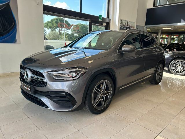 Usata Mercedes GLA200 Premium 150 CV (110 kW) 2021 Grigio SUV