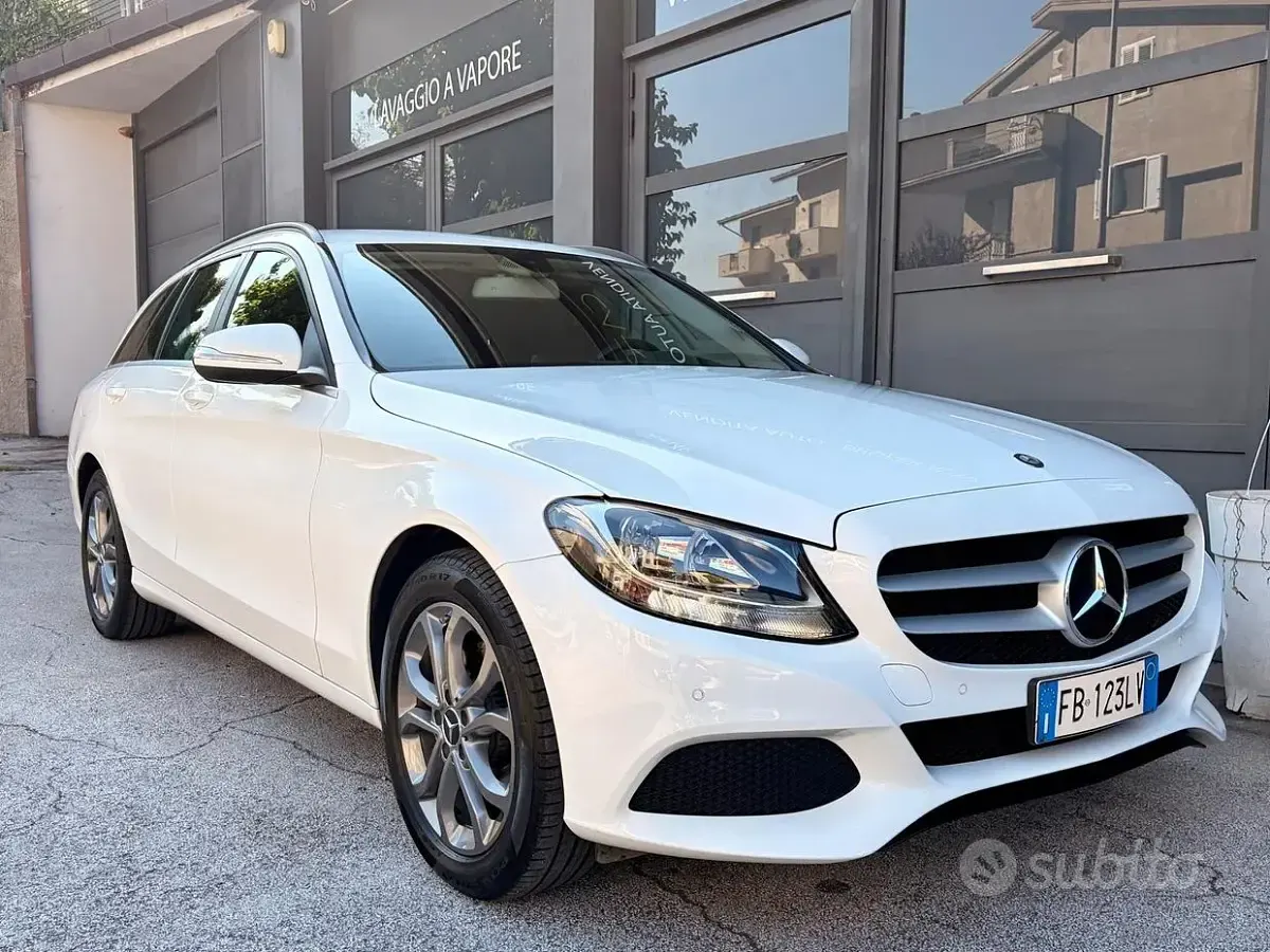 Usata Mercedes C220 Business 170 CV (125 kW) 2015 Bianco Station wagon