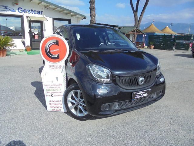 Usata Smart ForFour 71 CV (52 kW) 2016 Nero Utilitaria