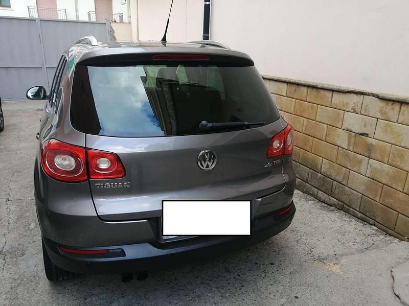 Usata VW Tiguan Sport 140 CV (102 kW) 2010 Grigio SUV