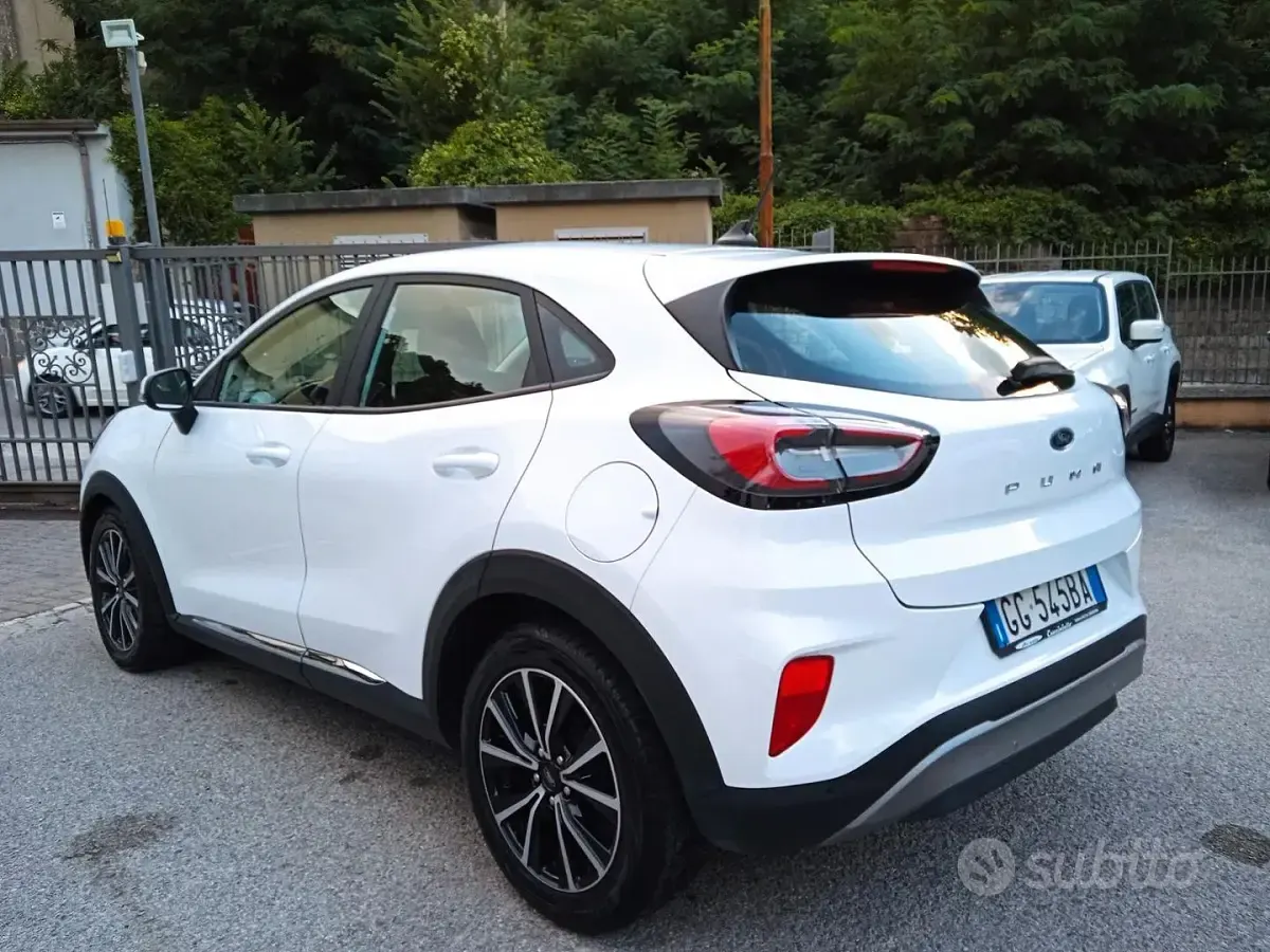 Second-hand Ford Puma Titanium 120 CP (88 kW) 2021 Alb SUV