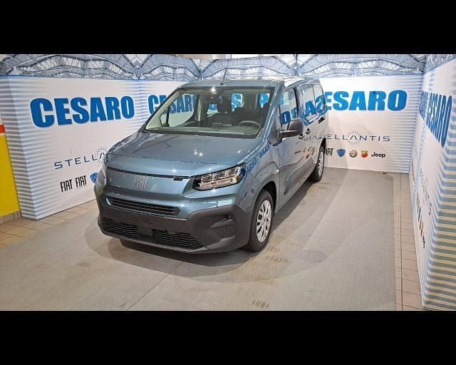Nuova Fiat Doblò 131 CV (96 kW) 2025 Blu volare Monovolume