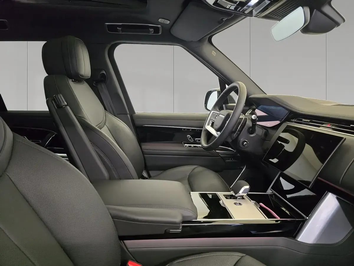 Usata Land Rover Range Rover HSE 249 CV (183 kW) 2025 Santorini black SUV