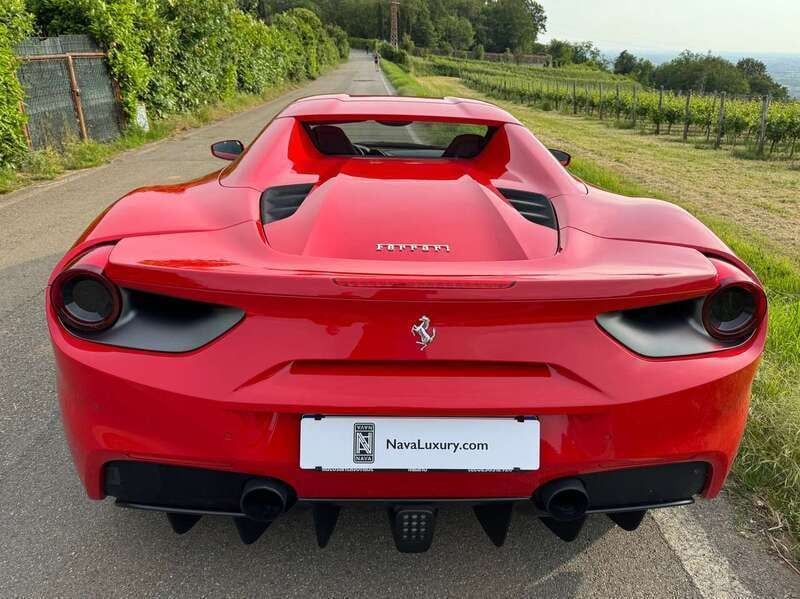Usata Ferrari 488 670 CV (492 kW) 2017 Rosso corsa Cabrio