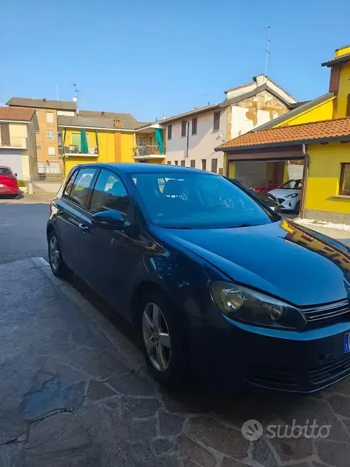 Usata VW Golf VI 105 CV (77 kW) 2010 Grigio Utilitaria