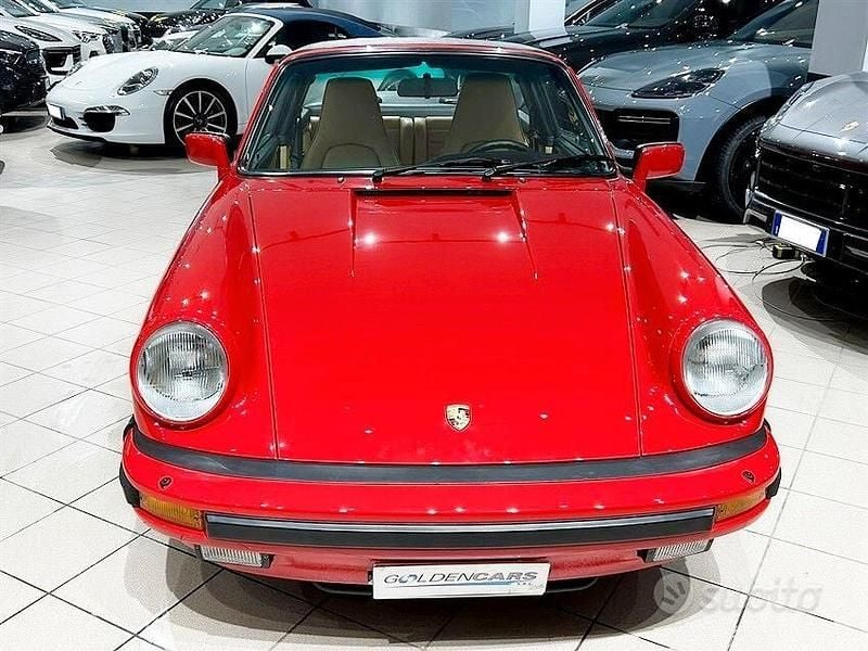 Usata Porsche 911 Carrera Cabriolet 231 CV (169 kW) 1986 Rosso Cabrio