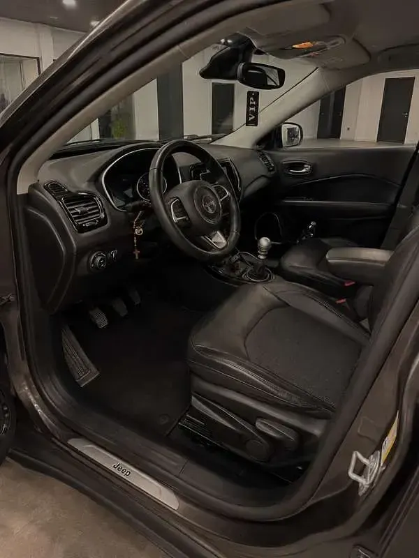 Usata Jeep Compass Limited 140 CV (102 kW) 2019 SUV