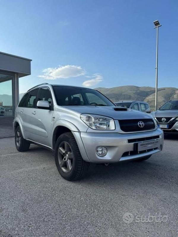 Usata Toyota RAV4 Sol 116 CV (85 kW) 2003 Grigio SUV