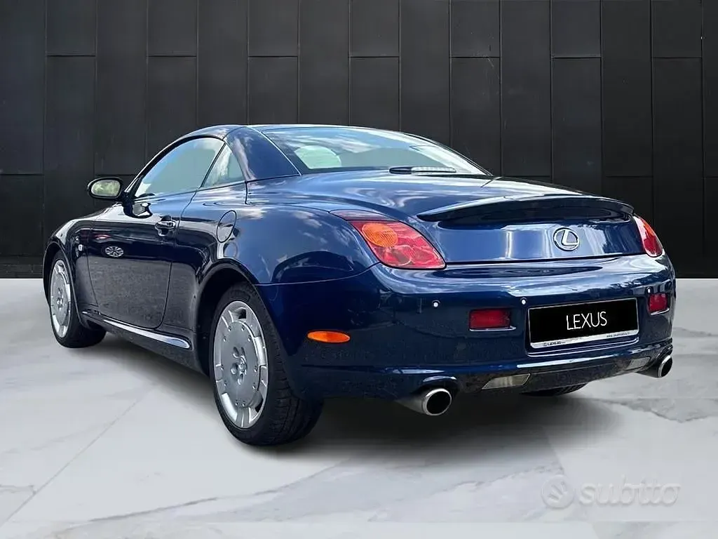 Usata Lexus SC430 286 CV (210 kW) 2004 Bluazzurro Cabrio