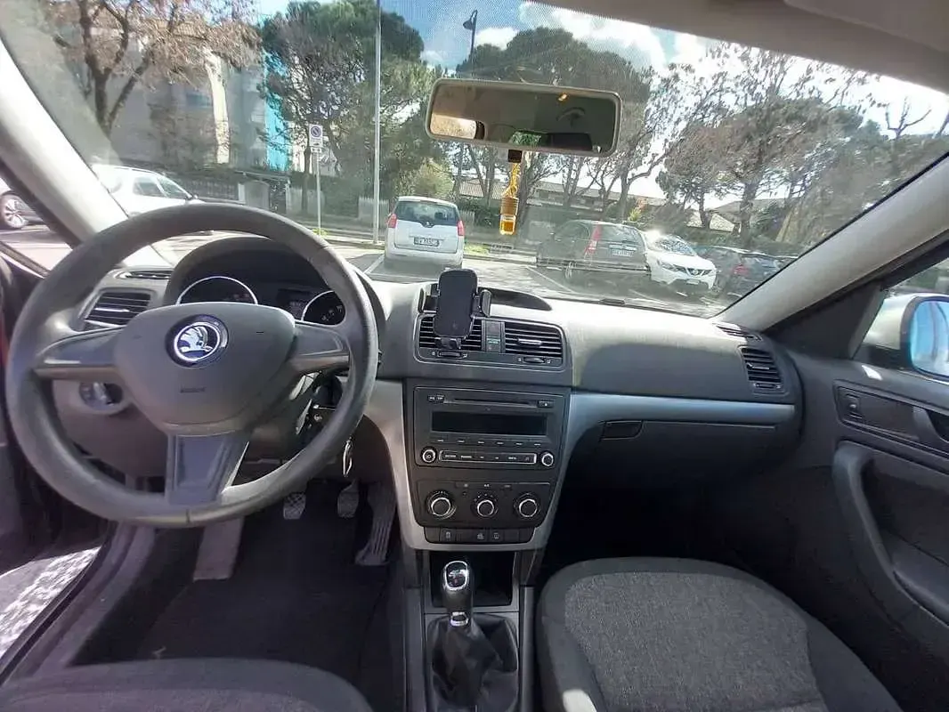 Usata Skoda Yeti Active 110 CV (80 kW) 2015 Nero SUV