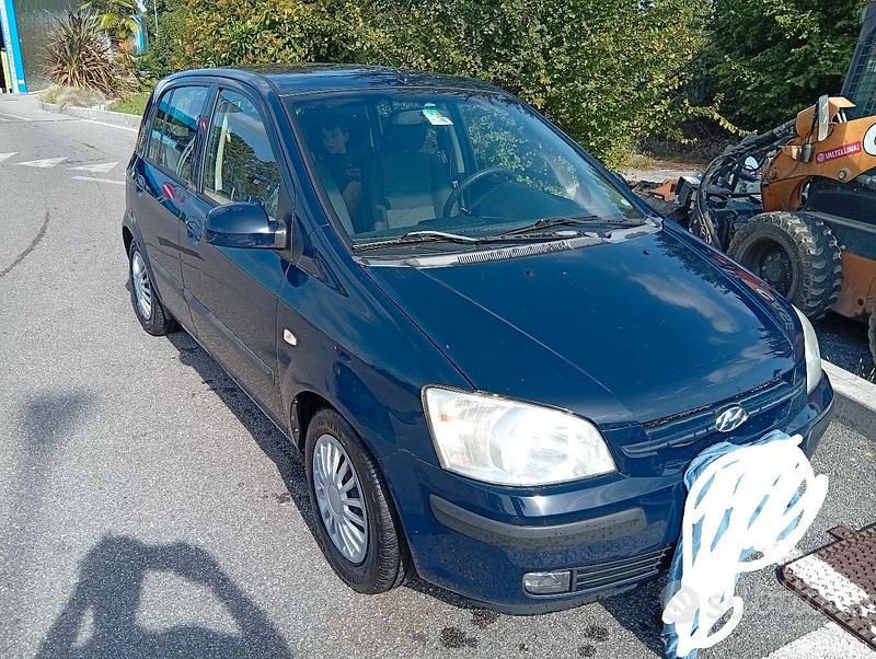 Blu Usata 2004 Hyundai Getz GLS Due volumi | 1500 € (Cara) - Immagine 1/4