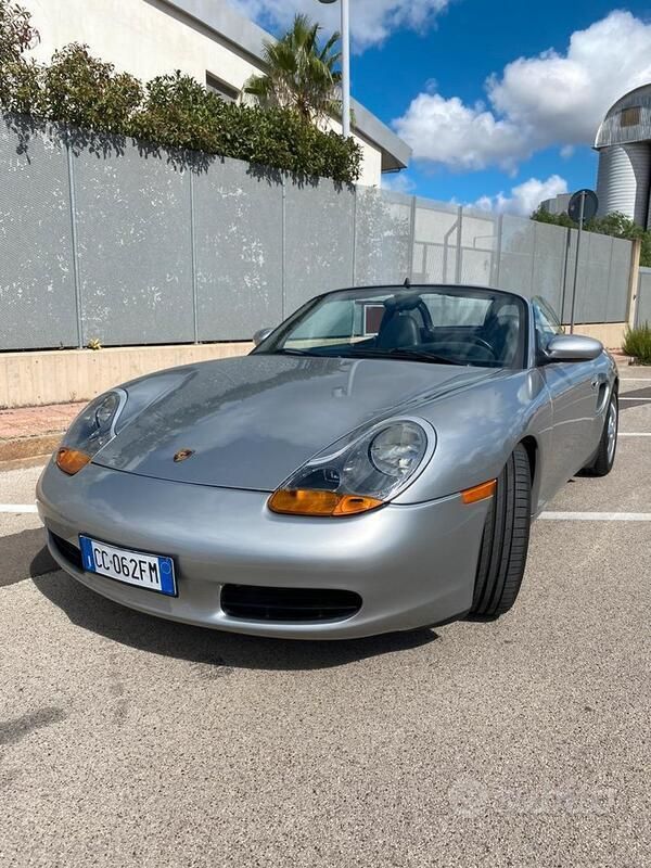 Usata Porsche Boxster 204 CV (150 kW) 1997 Argento Cabrio
