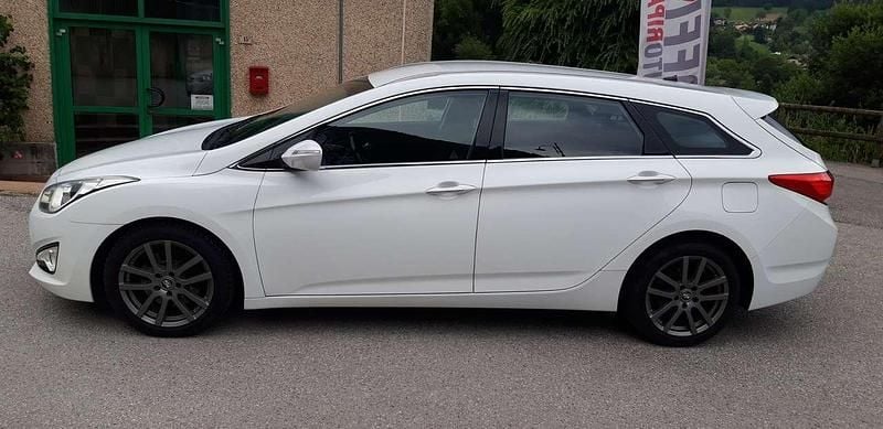 Usata Hyundai i40 Style 136 CV (100 kW) 2013 Bianco Station wagon