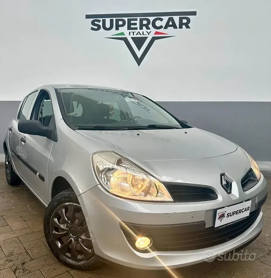 Usata Renault Clio II 75 CV (55 kW) 2006 Berlina