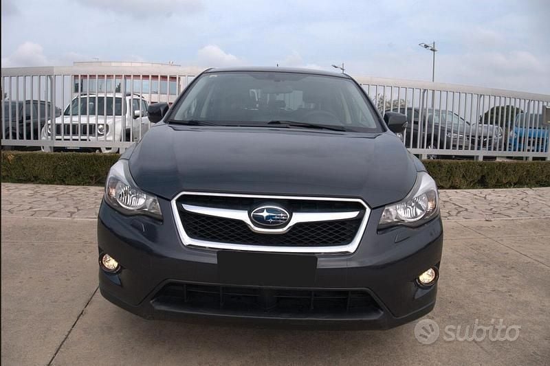 Usata Subaru XV Style 147 CV (108 kW) 2015 Grigio SUV