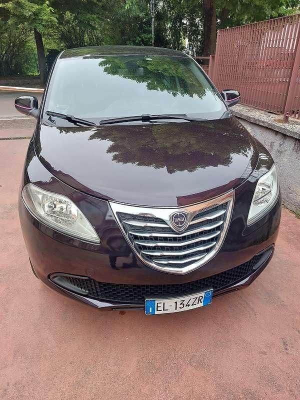 Usata Lancia Ypsilon 80 CV (58 kW) 2013 Utilitaria