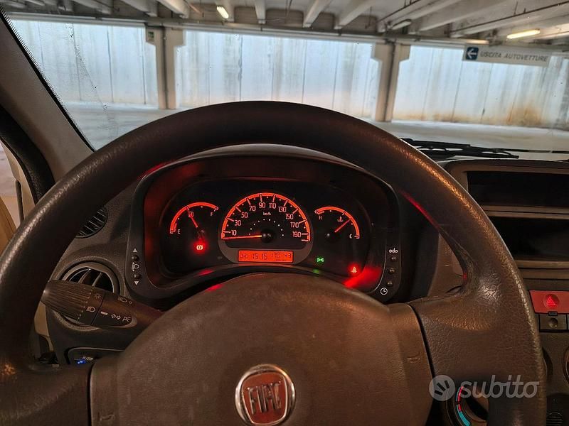 Usata Fiat Panda 4x4 69 CV (50 kW) 2011 Utilitaria