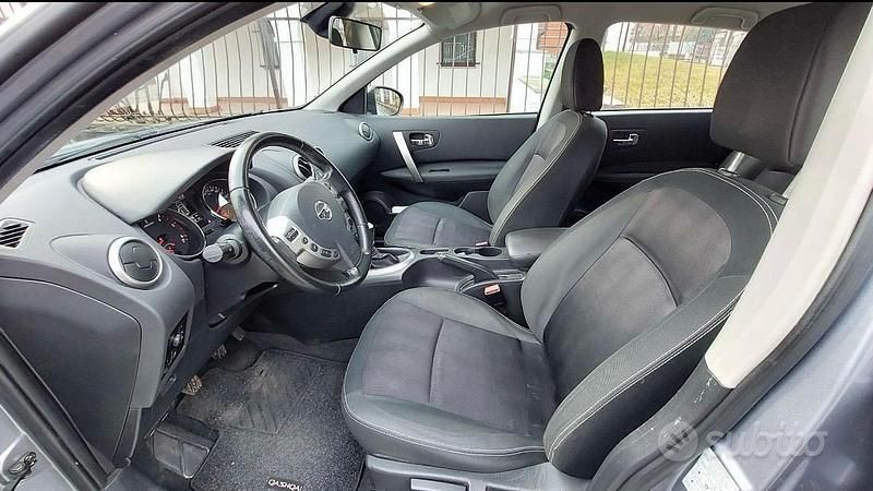 Usata Nissan Qashqai 2012 Grigio SUV