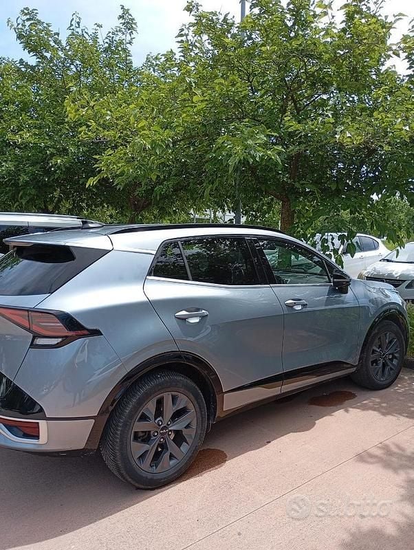 Usata Kia Sportage 180 CV (132 kW) 2022 Grigio SUV