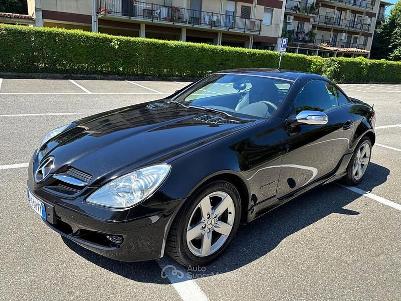 Usata Mercedes SLK200 163 CV (119 kW) 2005 Nero Cabrio