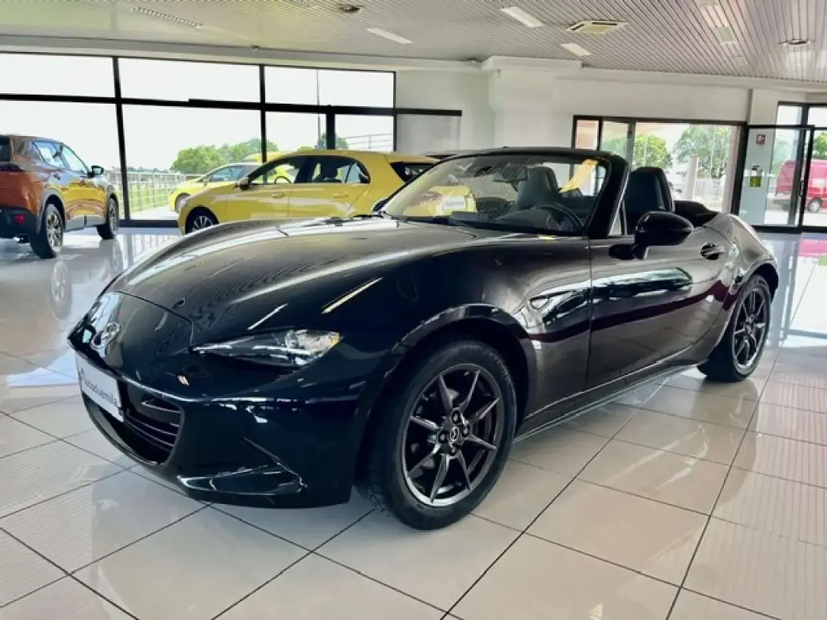 Usata Mazda MX5 Evolve 131 CV (96 kW) 2015 Nero Cabrio