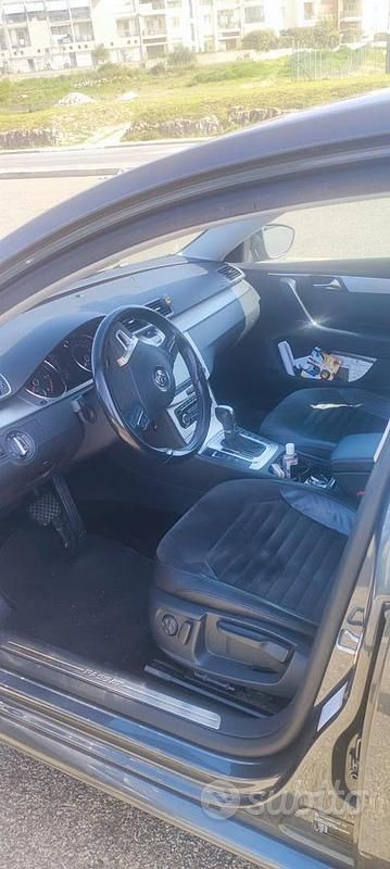 Usata VW Passat Highline 140 CV (102 kW) 2010 Grigio Berlina