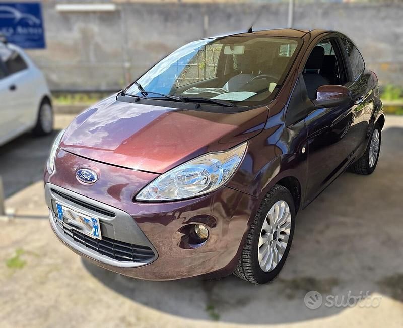 Usata Ford Ka Titanium 69 CV (50 kW) 2014 Viola Berlina