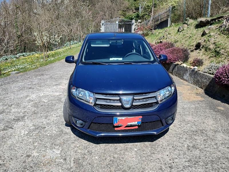 Usata 2016 Dacia Sandero Due volumi | 3500 € - Immagine 1/4