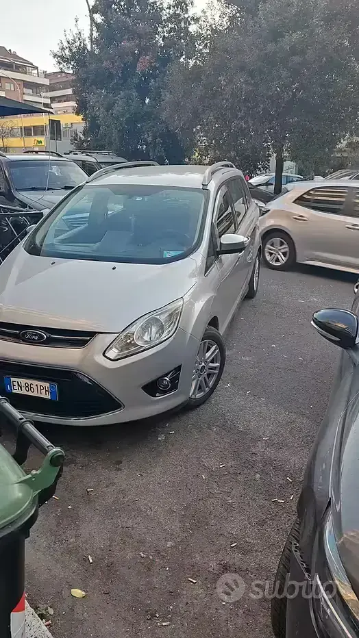 Usata Ford C-MAX 115 CV (84 kW) 2013 Grigio Monovolume