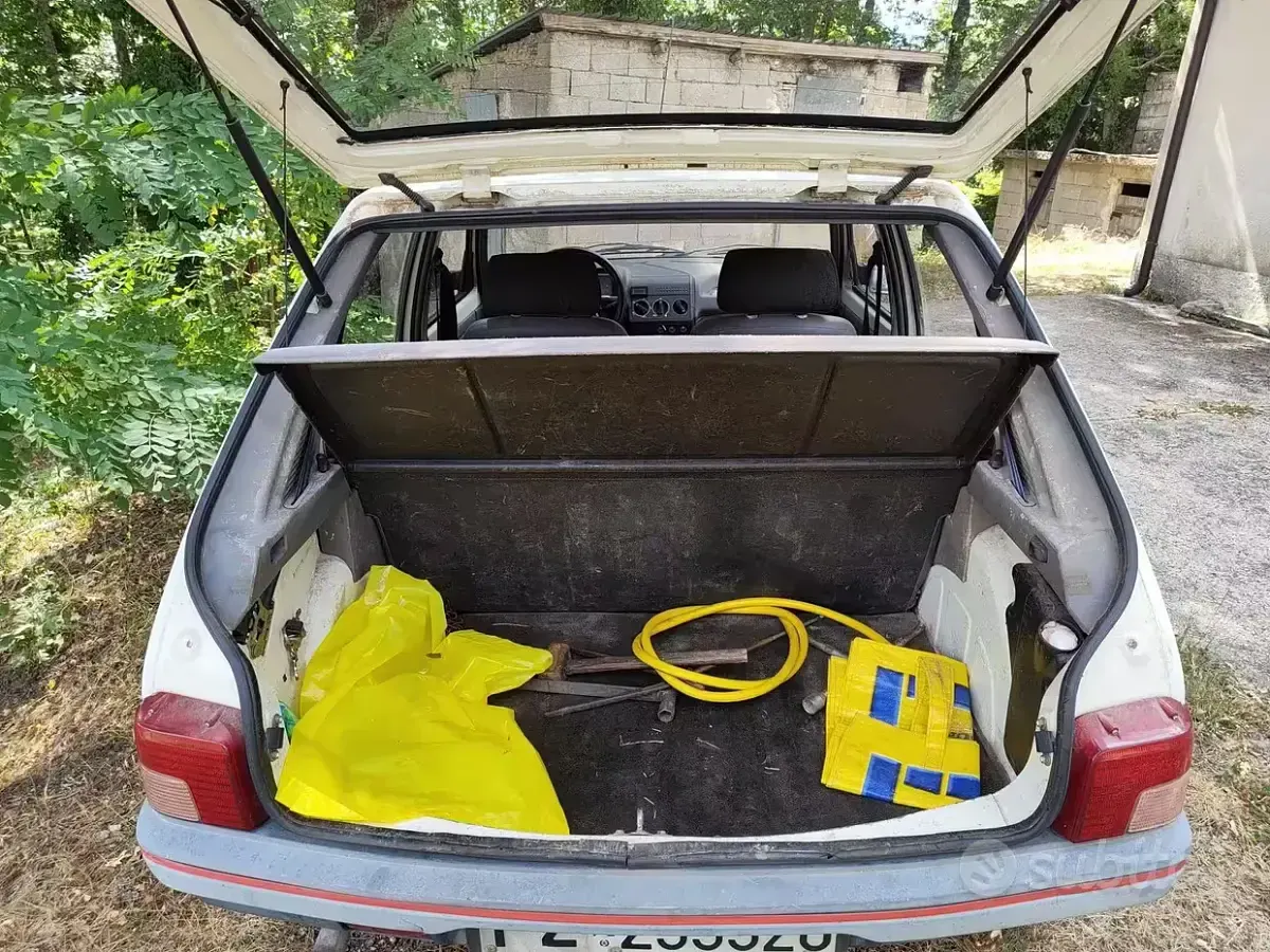 Usata Peugeot 205 44 CV (32 kW) 1991 Bianco Berlina