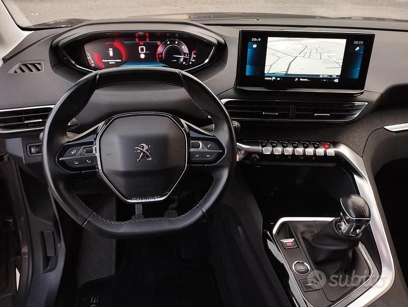 Usata Peugeot 3008 Allure 131 CV (96 kW) 2021 Grigio SUV