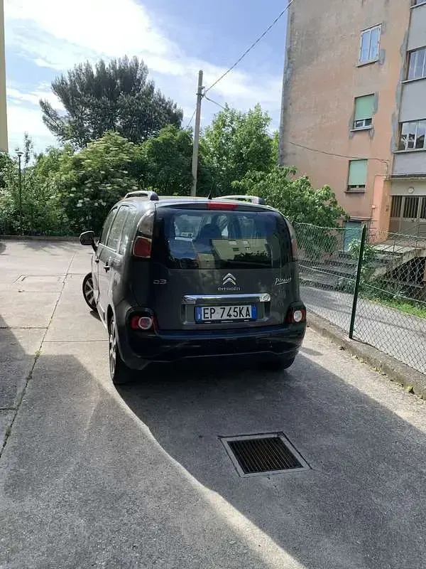 Usata Citroën C3 Picasso Seduction 95 CV (69 kW) 2012 Grigio Monovolume