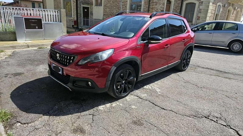 Usata Peugeot 2008 GT-line 120 CV (88 kW) 2017 Rosso SUV