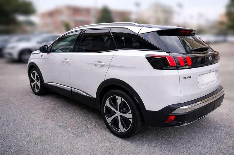 Usata Peugeot 3008 Crossway 131 CV (96 kW) 2018 Bianco SUV