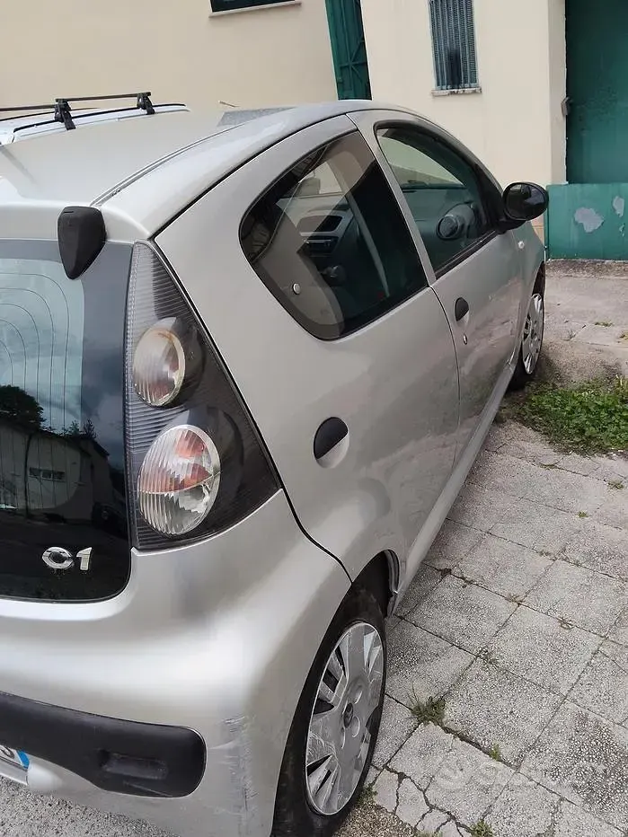 Usata Citroën C1 68 CV (50 kW) 2012 Grigio Utilitaria