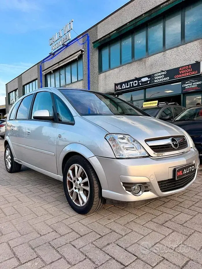Usata Opel Meriva Cosmo 101 CV (74 kW) 2008 Grigio Monovolume