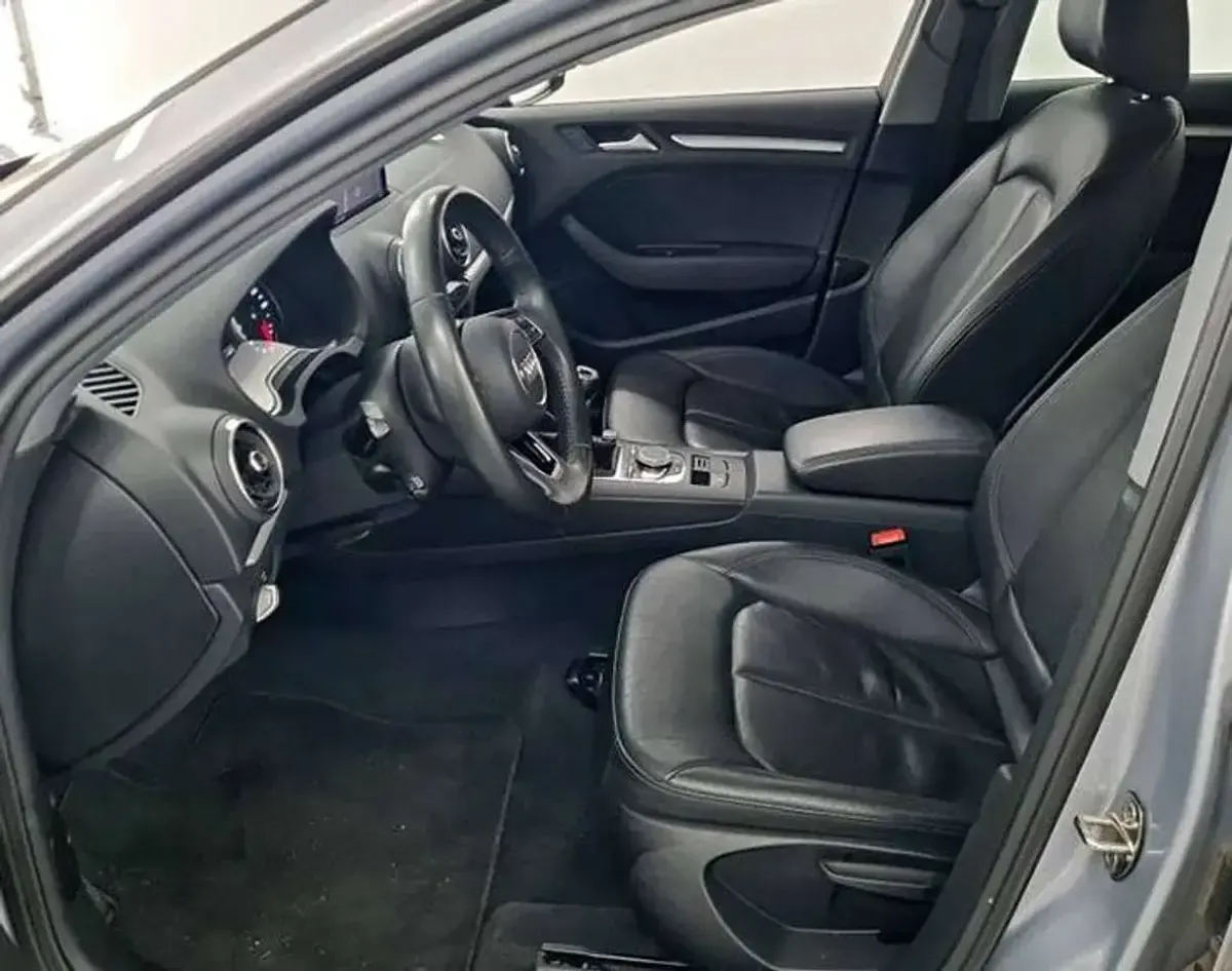 Usata Audi A3 Ambiente 116 CV (85 kW) 2019 Metallizzato Berlina