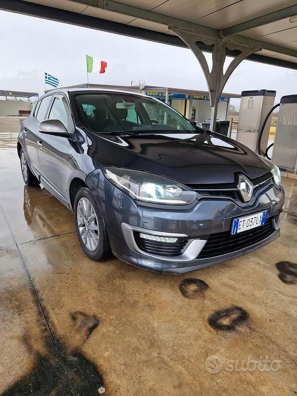 Usata Renault Mégane III 110 CV (80 kW) 2014 Grigio Berlina