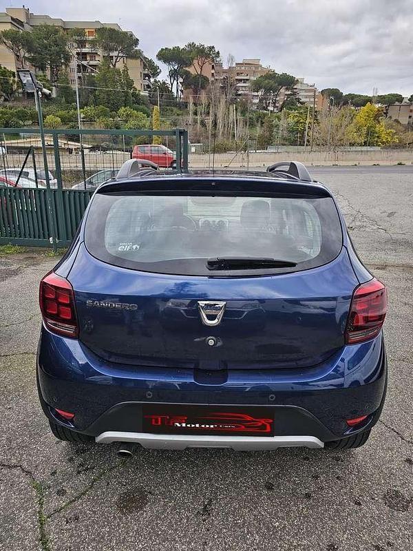 Usata Dacia Sandero Stepway 90 CV (66 kW) 2018 Blu/azzurro Berlina