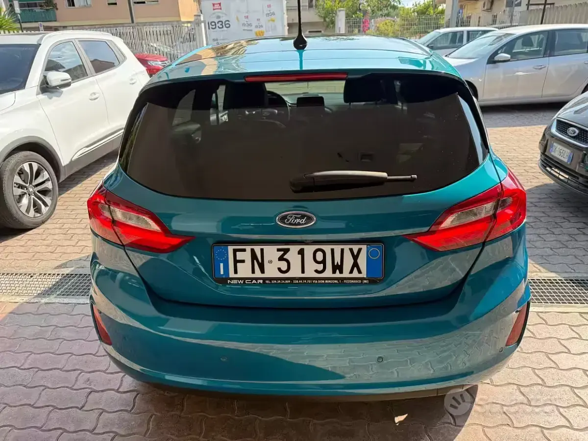 Usata Ford Fiesta Titanium 85 CV (62 kW) 2018 Bluazzurro Utilitaria