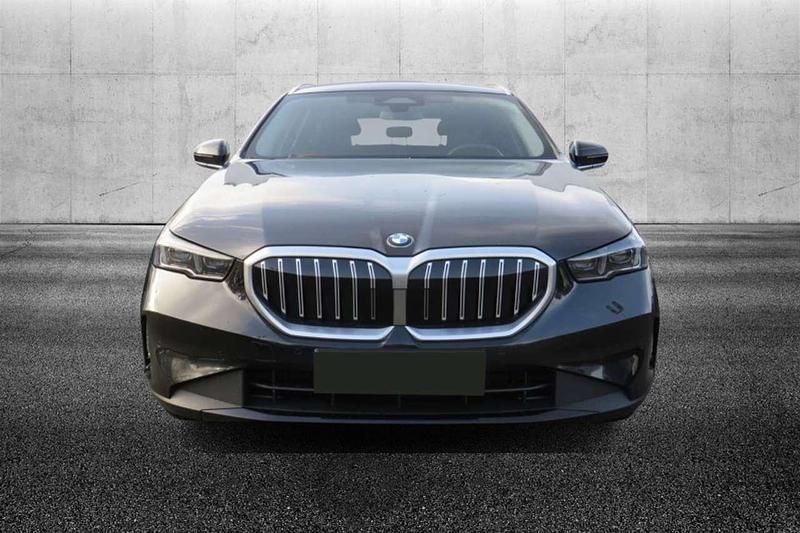Usata BMW 520 197 CV (144 kW) 2024 Nero Station wagon