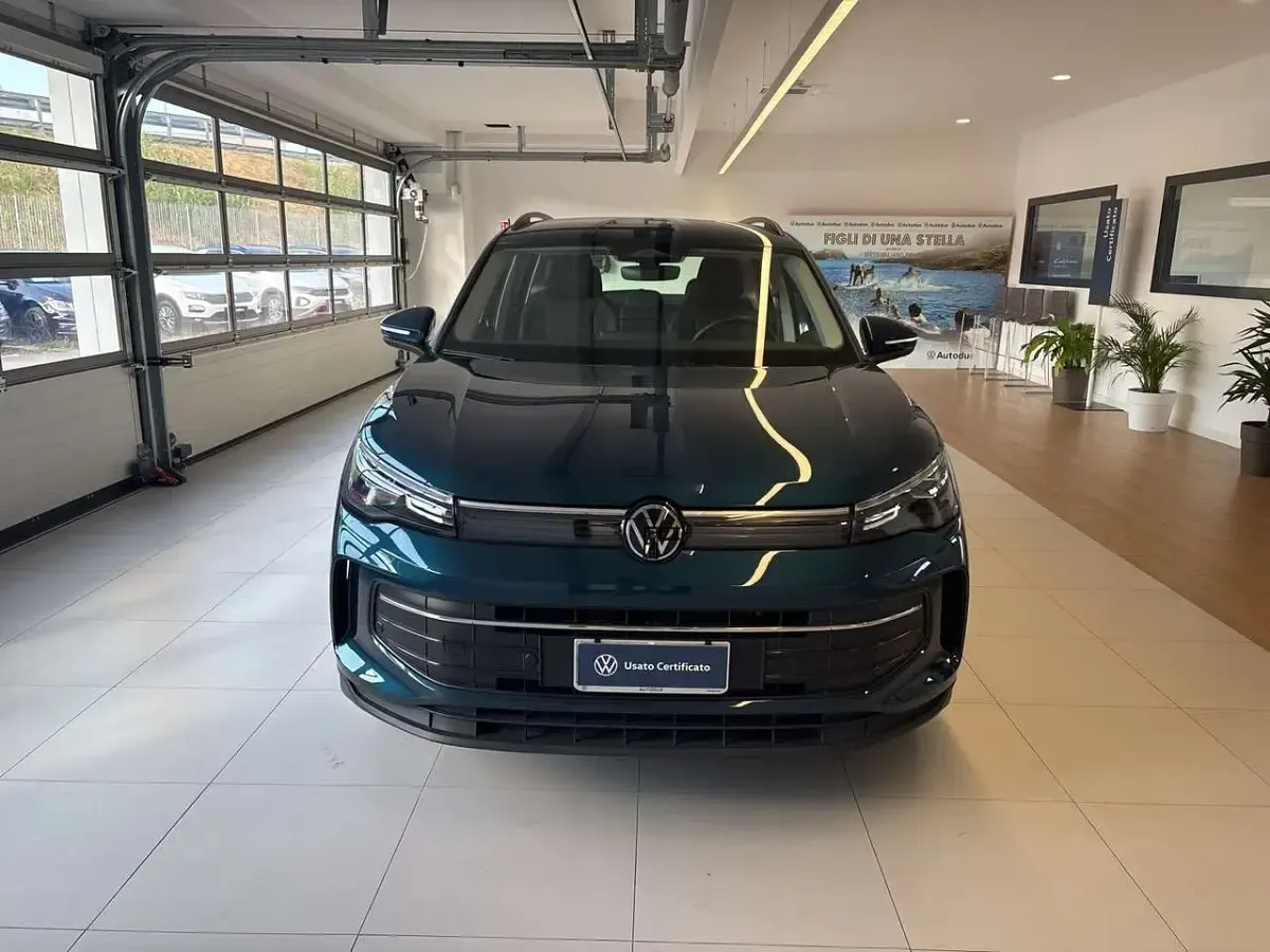 Usata VW Tiguan Life 150 CV (110 kW) 2024 Blu SUV