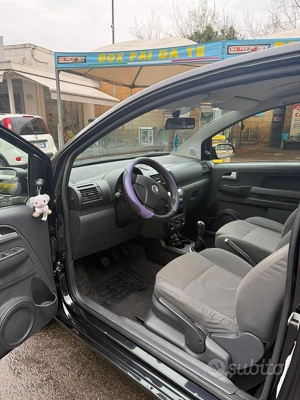 Usata VW Fox 70 CV (51 kW) 2010 Nero Utilitaria