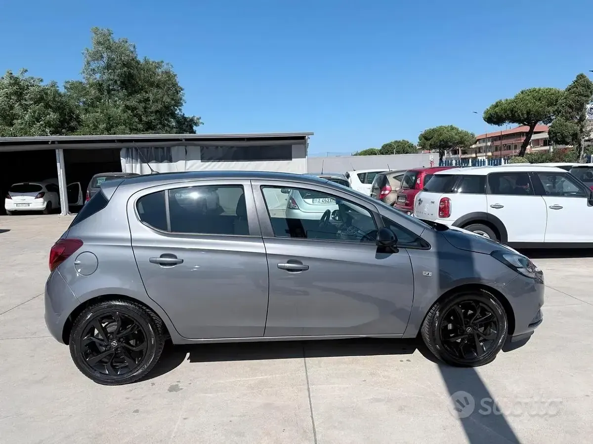 Usata Opel Corsa Cosmo 90 CV (66 kW) 2016 Grigio Utilitaria
