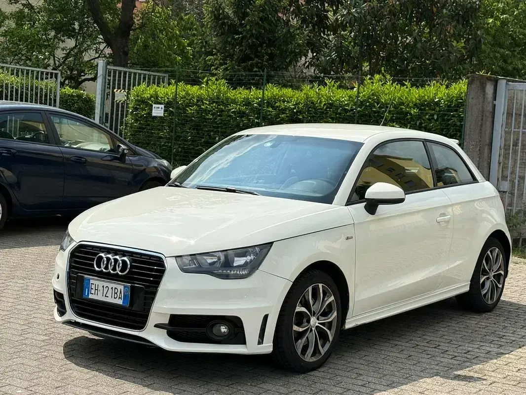 Usata Audi A1 Ambition 105 CV (77 kW) 2011 Utilitaria