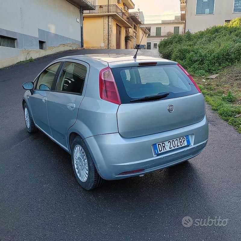 Usata Fiat Grande Punto 90 CV (66 kW) 2008 Utilitaria
