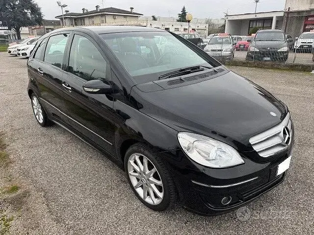 Usata Mercedes B200 140 CV (102 kW) 2007 Nero Monovolume