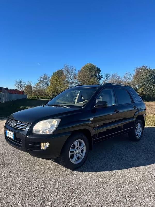 Usata Kia Sportage Active 112 CV (82 kW) 2005 Nero SUV